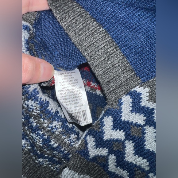 Dog Sweater ￼ - Picture 3 of 4